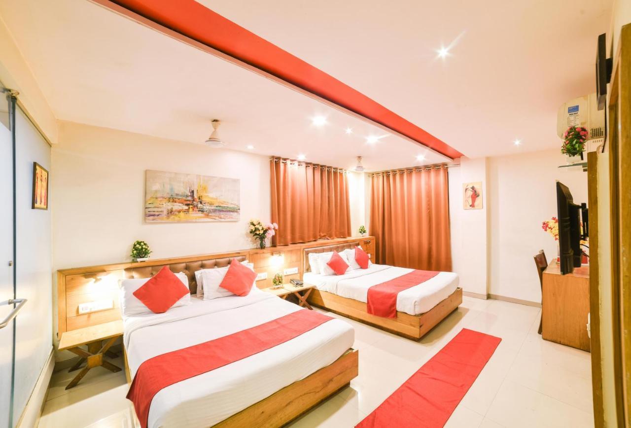 Octave Hotel Grandeur Mumbai  Buitenkant foto