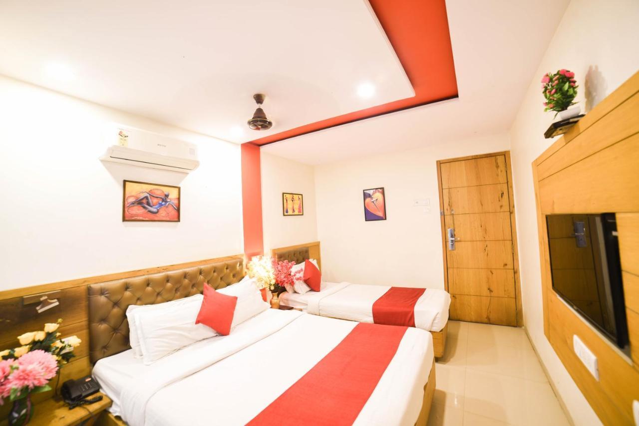 Octave Hotel Grandeur Mumbai  Buitenkant foto