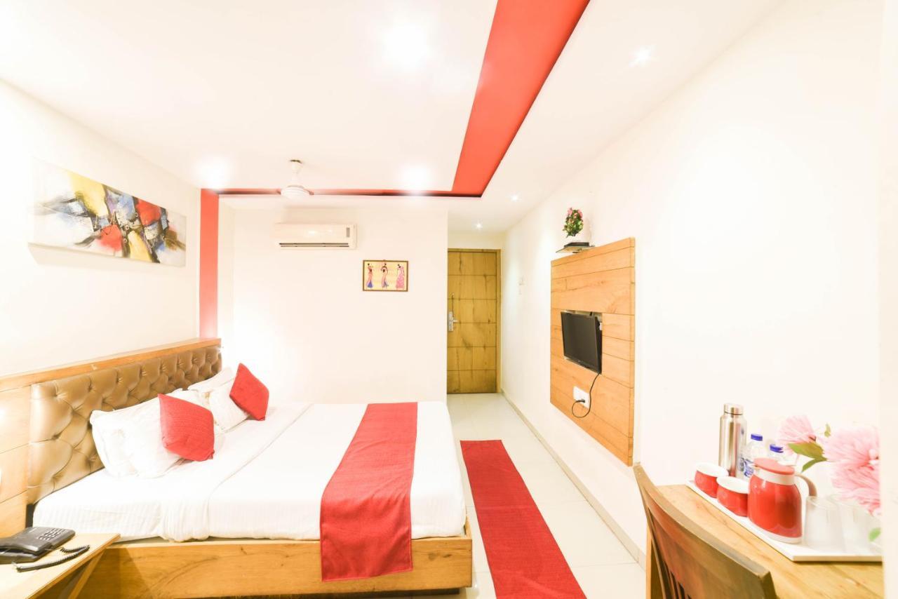 Octave Hotel Grandeur Mumbai  Buitenkant foto