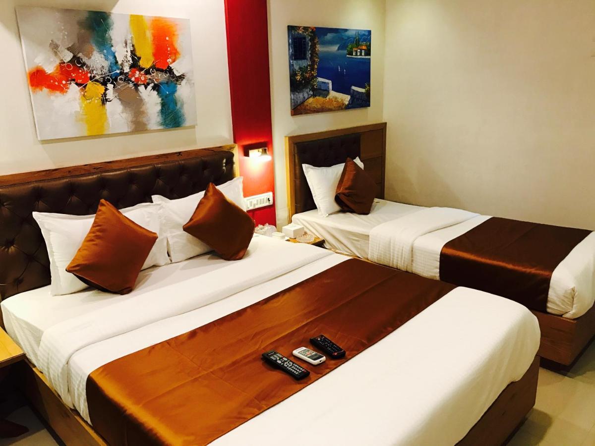Octave Hotel Grandeur Mumbai  Buitenkant foto