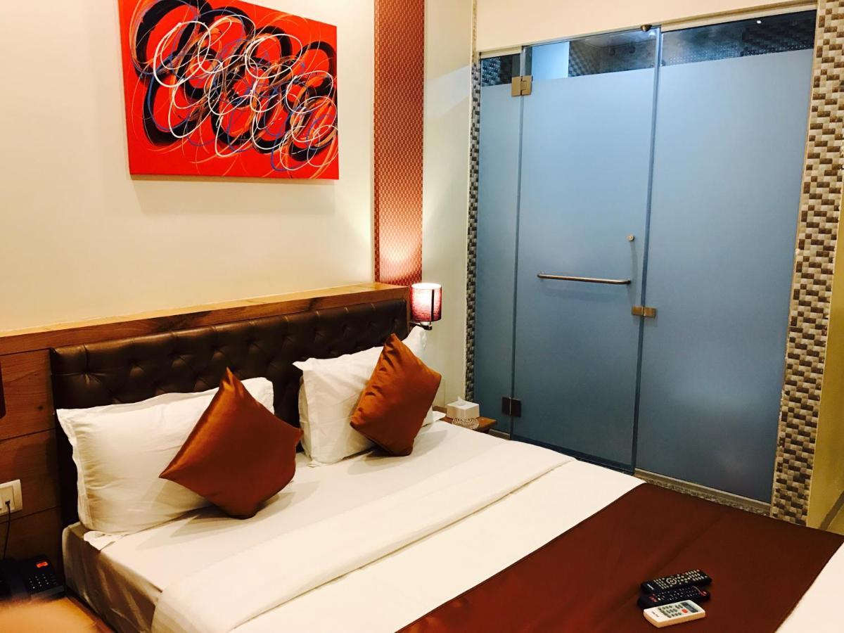 Octave Hotel Grandeur Mumbai  Buitenkant foto