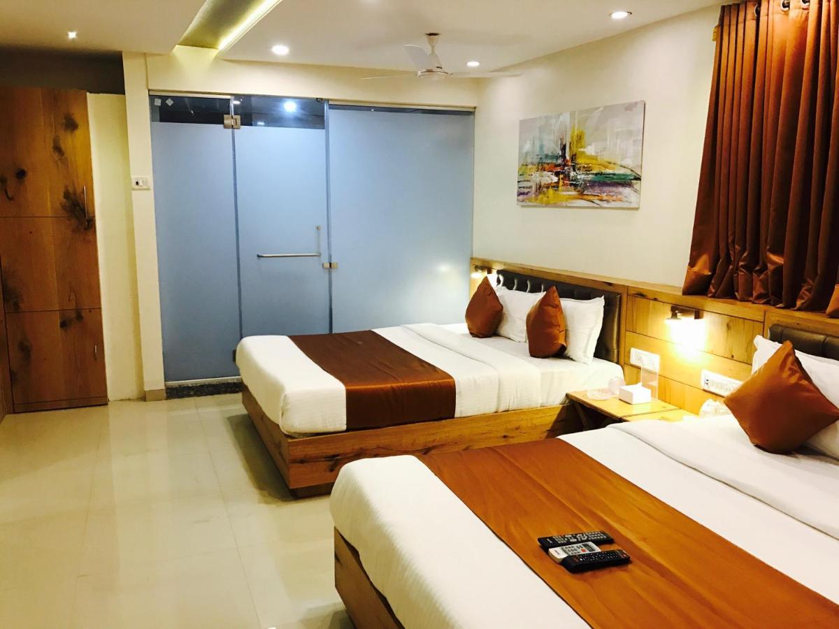 Octave Hotel Grandeur Mumbai  Buitenkant foto