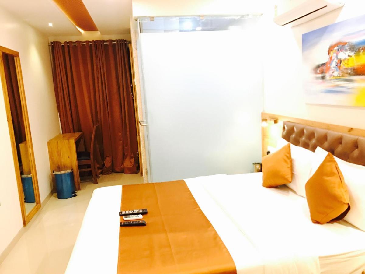 Octave Hotel Grandeur Mumbai  Buitenkant foto