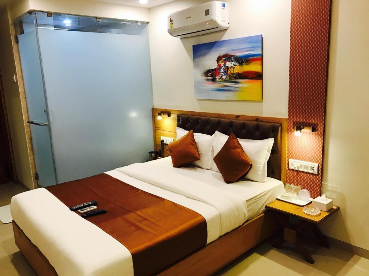 Octave Hotel Grandeur Mumbai  Buitenkant foto