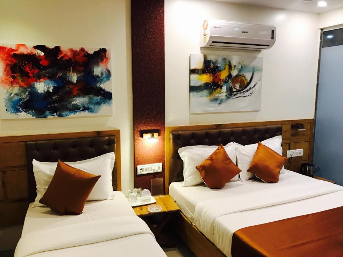 Octave Hotel Grandeur Mumbai  Buitenkant foto